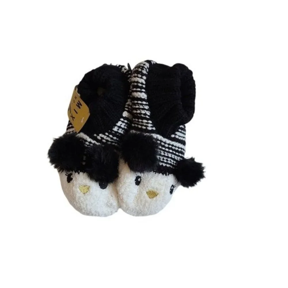 Mix on 6 Kids slippers One‎ size Panda Pom Pom